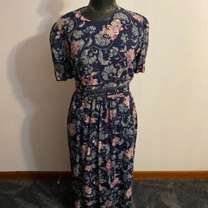 Vintage 80/90 Karin Stevens Floral print dress, size 14